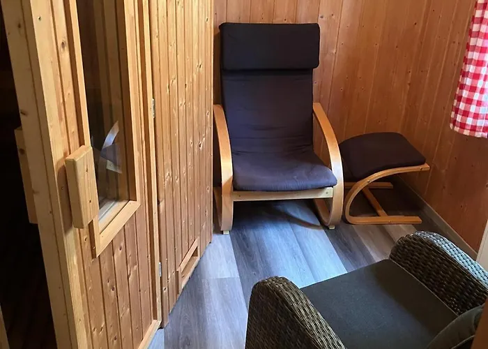 Semesterbostad Urige Idyllische Huette Mit Sauna