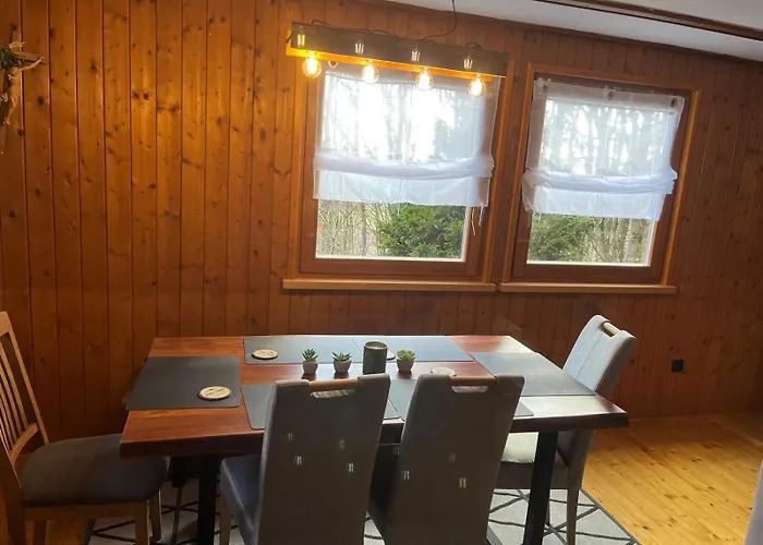 Semesterbostad Urige Idyllische Huette Mit Sauna